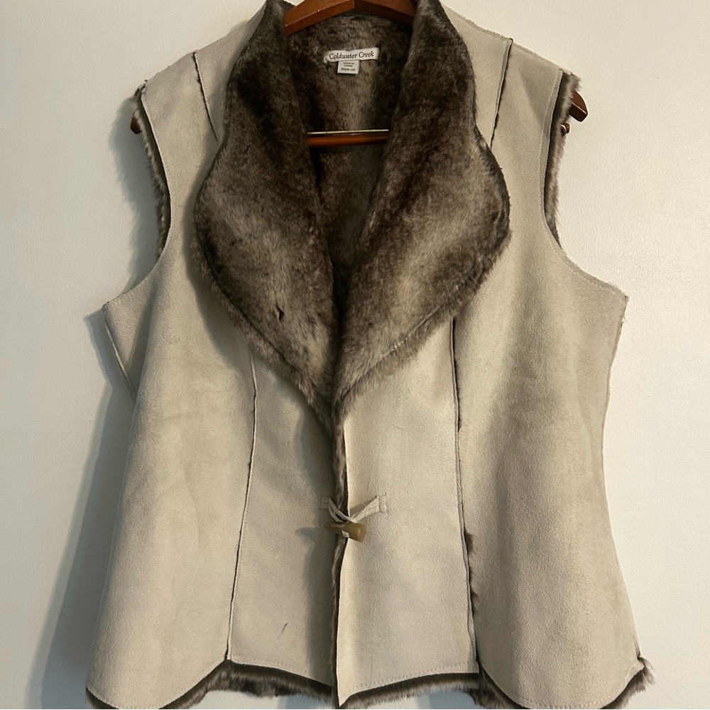 Coldwater Creek Cream Tan & Brown Faux Fur Suede Vest Women’s Size Medium Cozy